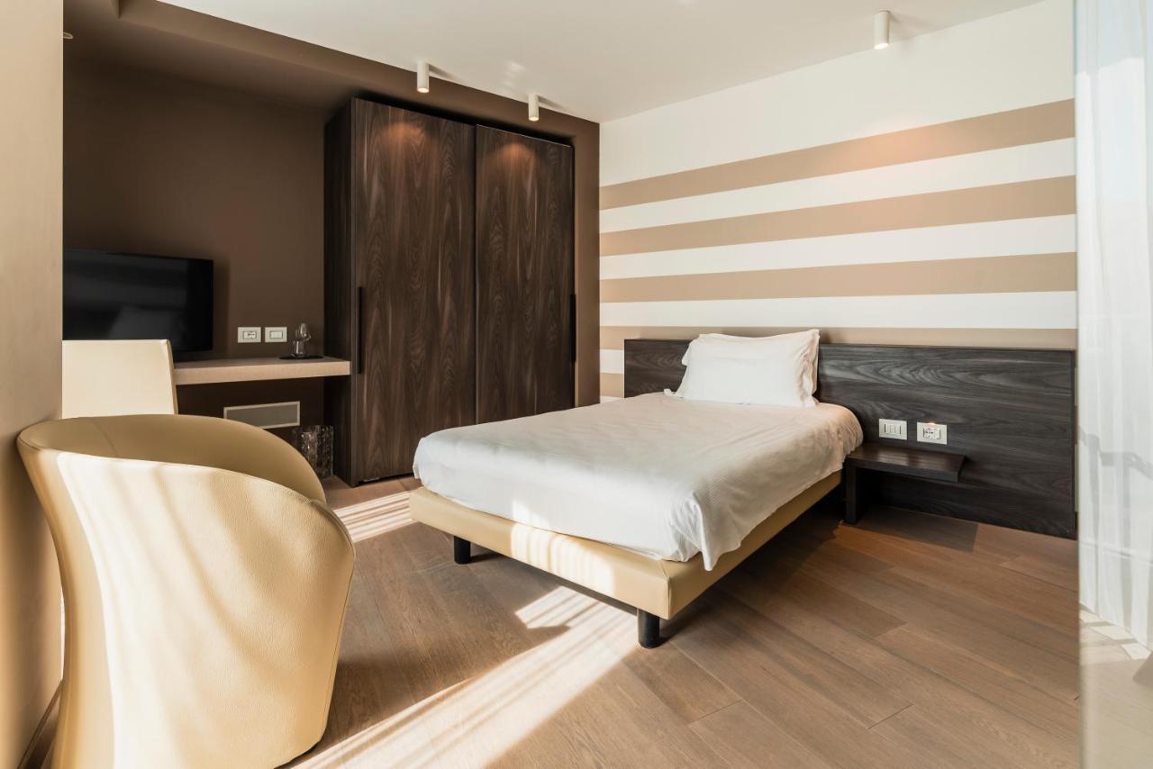 Suites Hotel Astor Μπελούνο Εξωτερικό φωτογραφία